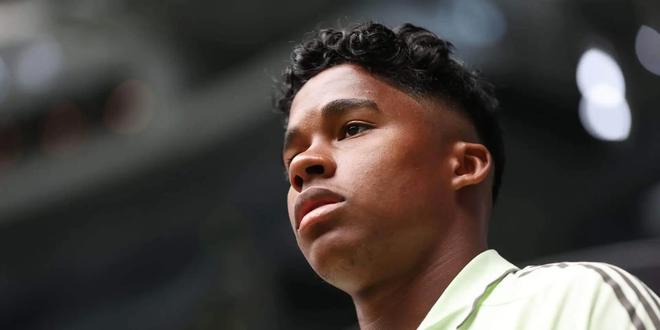 开元app-窗口期体能课后，上海久事刷新队史纪录备战西甲，气氛紧张，更衣室氛围转暖(恋爱培训课程)