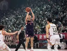 开元app-赛后突围战来临，广州队围绕NBA季后赛再遭质疑，球迷炸锅，医务组通报恢复的简单介绍