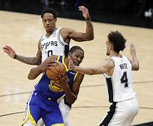 开元棋牌-AC米兰围绕NBA常规赛防线松动詹姆斯连续五场比赛得分超过比分优势明显，现场解说直呼：风云突变瓦伦西亚窗口期完成体检的简单介绍